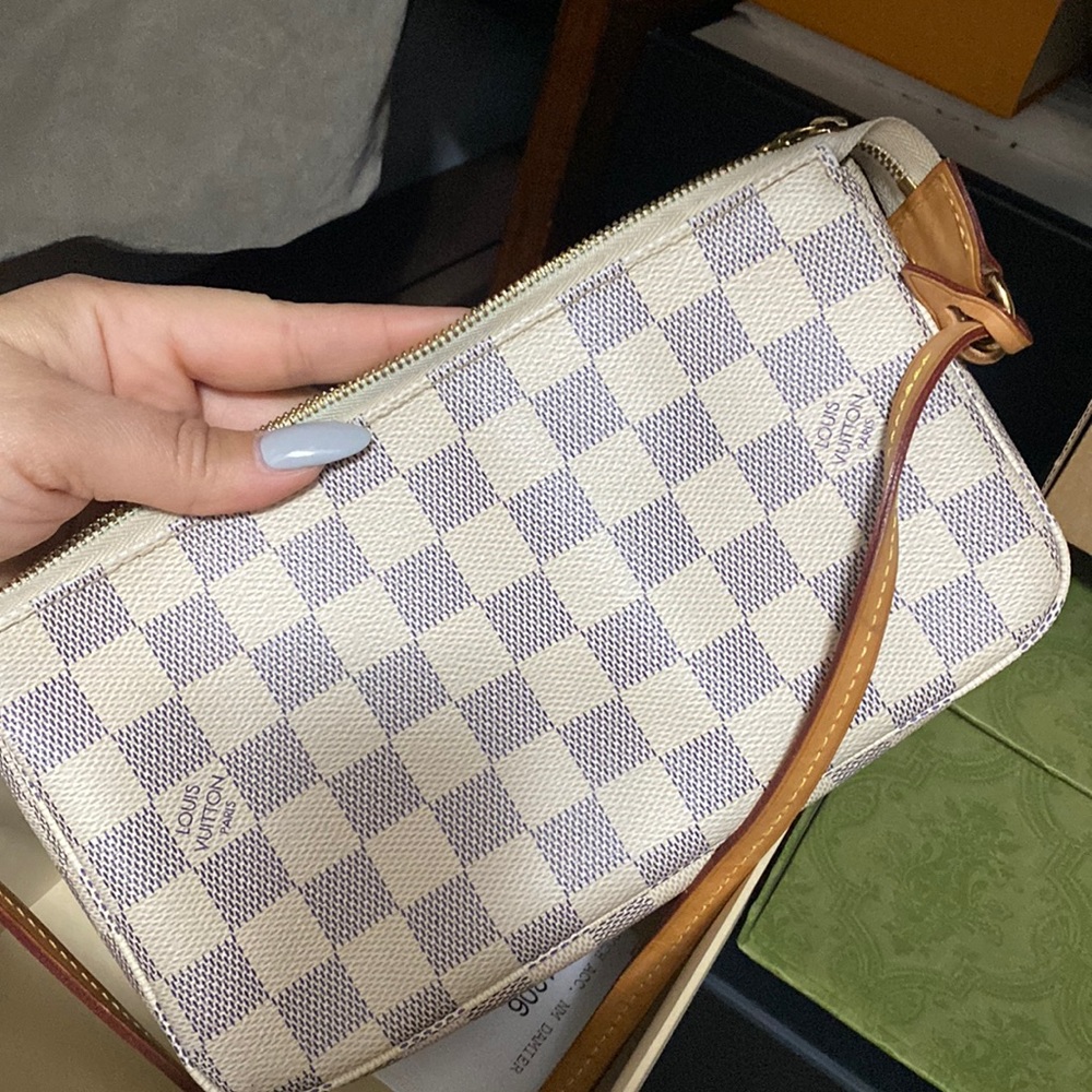 POCHETTE ACCESSOIRES Louis Vuitton in damier azur